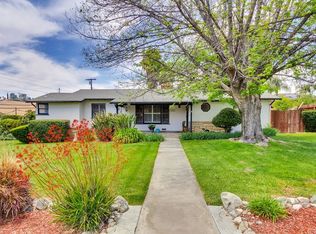 12406 Ridgewood Dr, Yucaipa, CA 92399
