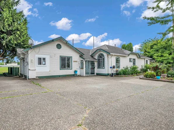 20692 River Rd W, Maple Ridge, BC V2X 0P3