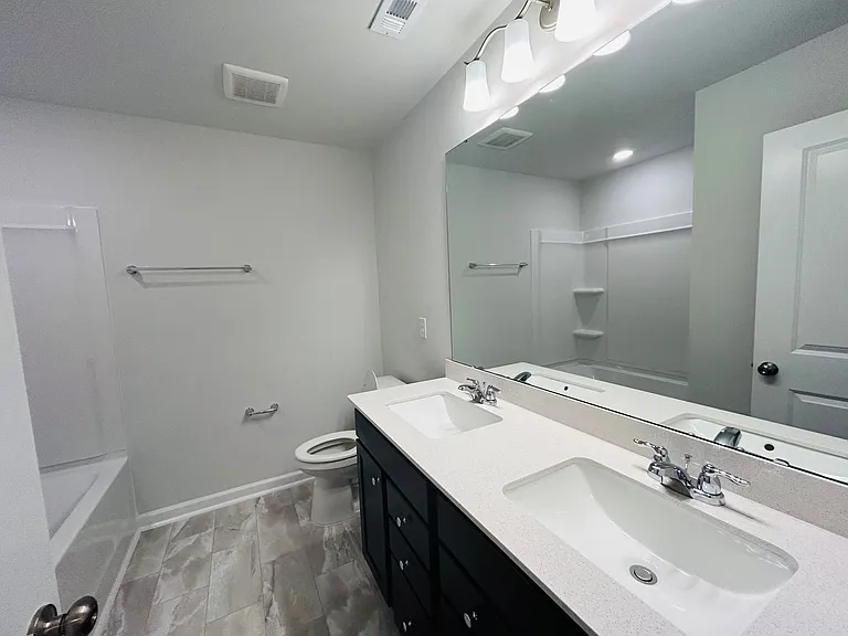 822 Falls Grove Trl — Photo 10