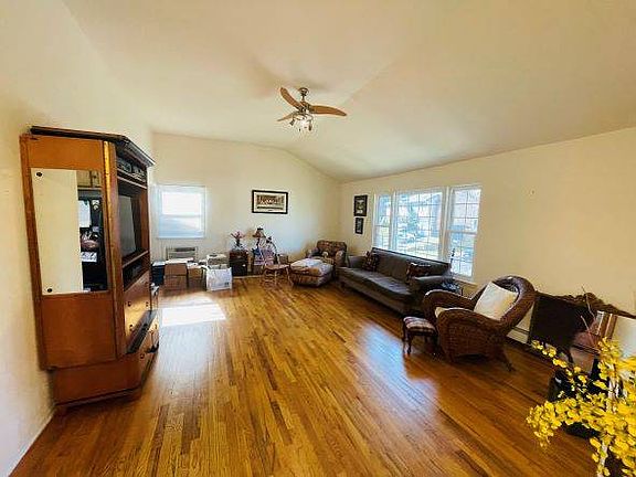 2nd image of 15 Alex Ln