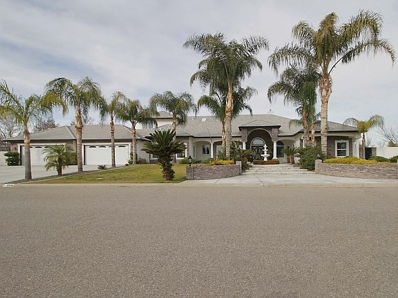 3rd image of 16946 Anelura Ct