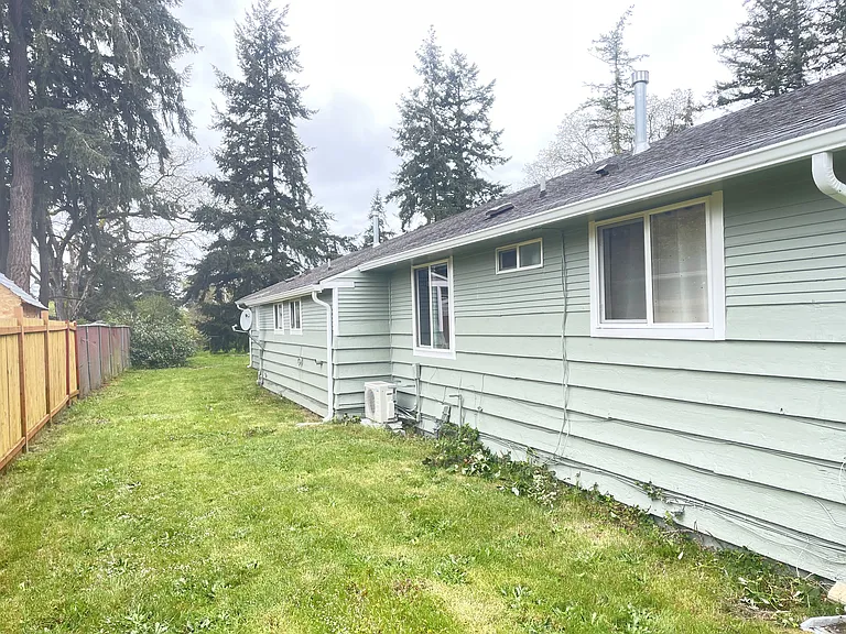8824 Custer Rd SW — Photo 3