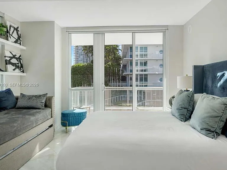 540 West Ave #411 — Photo 18