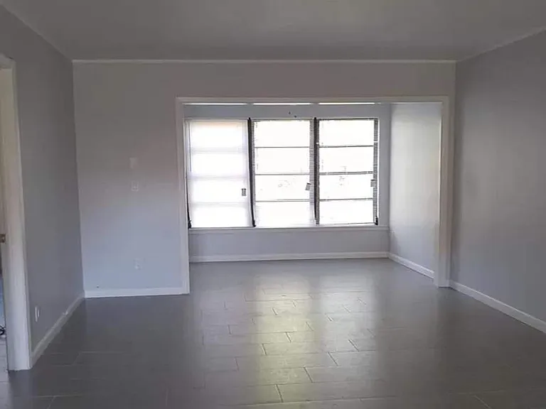3048 Eastland Blvd #F207 — Photo 2
