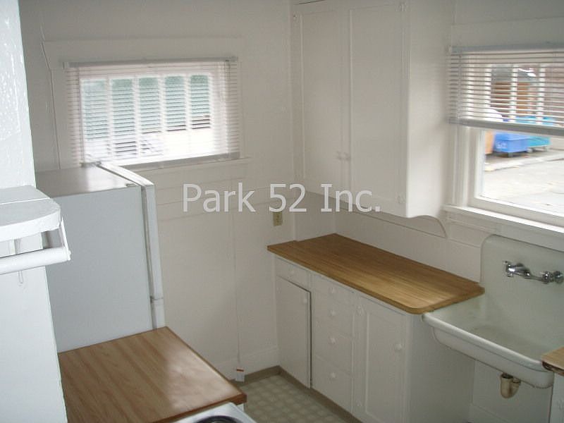 2nd image of 5222 S Puget Sound Ave
