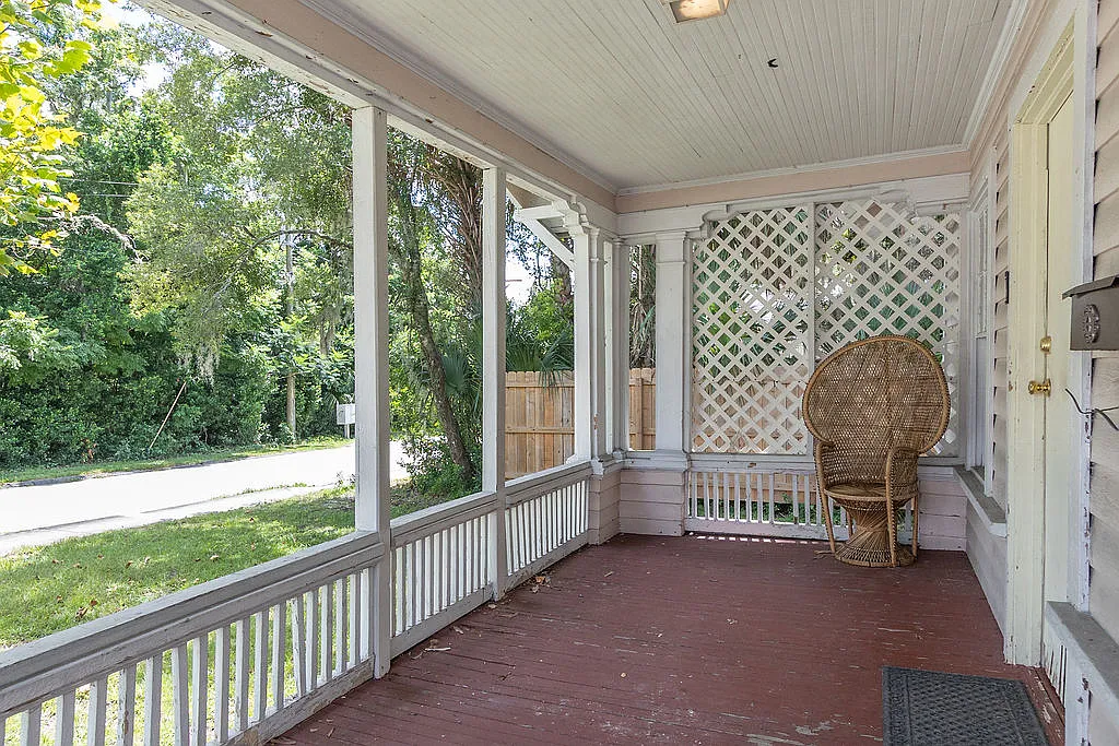 118 South Garfield Avenue - 1 — Photo 3