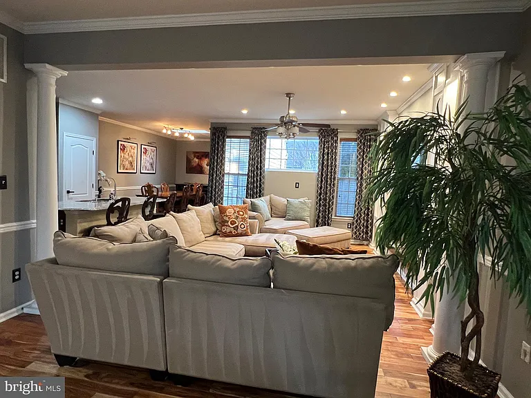 1116 S Olmsted Pkwy — Photo 19