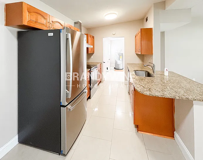 2145 Bourget Dr — Photo 7