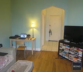 Rented by Bond New York