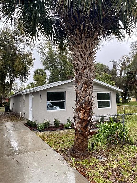 3 bed, 2.0 bath, 1480 sqft, $1,900 — Photo 1