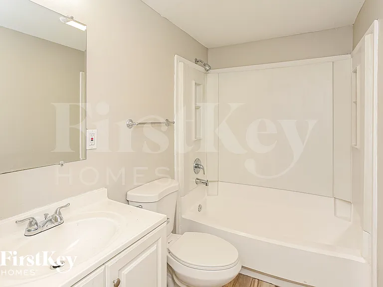 910 Woodlark Dr — Photo 12
