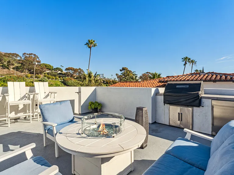 1010 S El Camino Real — Photo 31