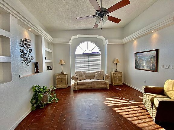 5th image of 1354 Wyatt Earp St