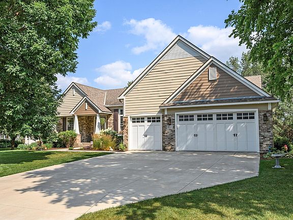 3rd image of 9153 Braxton Dr