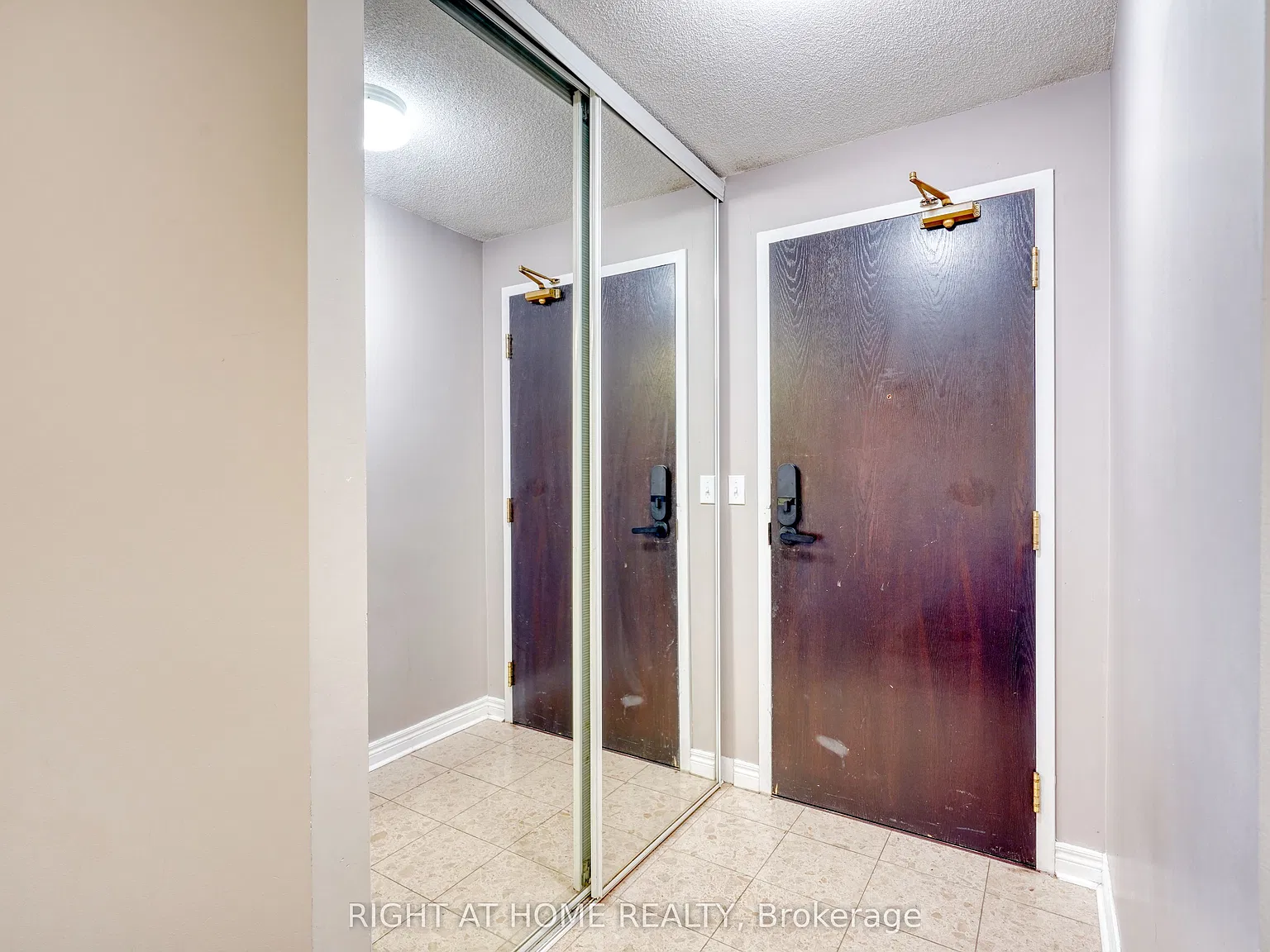 2 bed, $2,600 — Photo 3