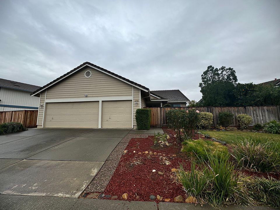 1st image of 173 Buttercup Cir