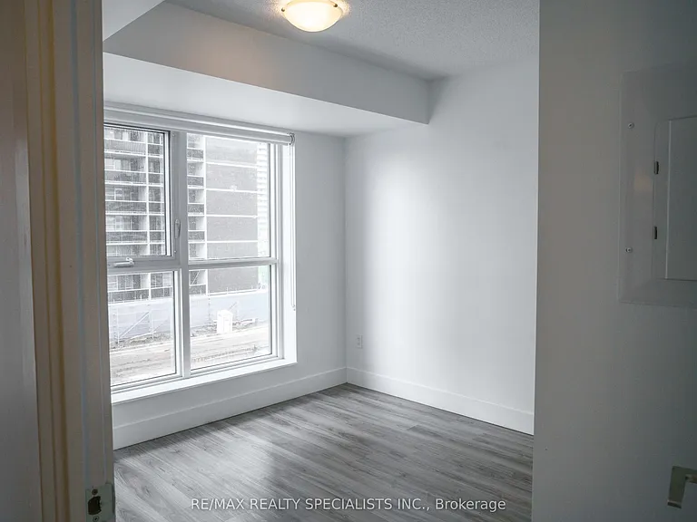 9 Mabelle Ave #326 — Photo 9