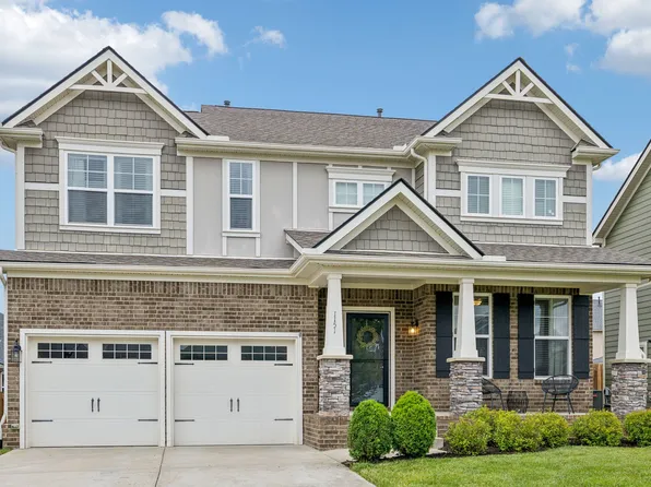 1151 Cotillion Dr, Murfreesboro, TN 37128