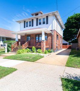 810 73rd STREET, Kenosha, WI, 53143