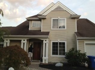 24 Hedgerow St, Piscataway, NJ 08854