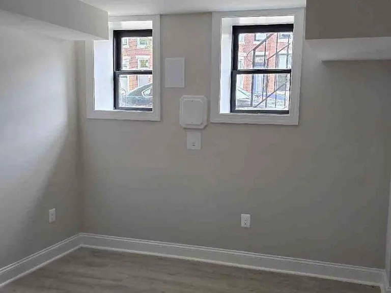 1518 Covington St — Photo 7
