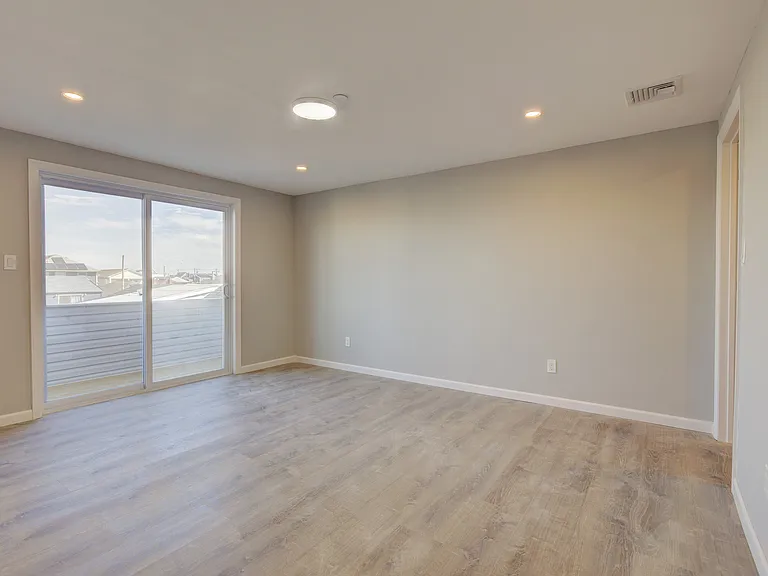 46 Kentucky St #1 — Photo 43