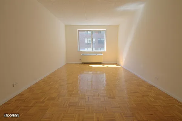 Rented by Citi Habitats | media 5