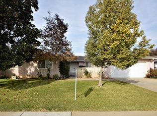 1665 Barstow Ave, Clovis, CA 93611
