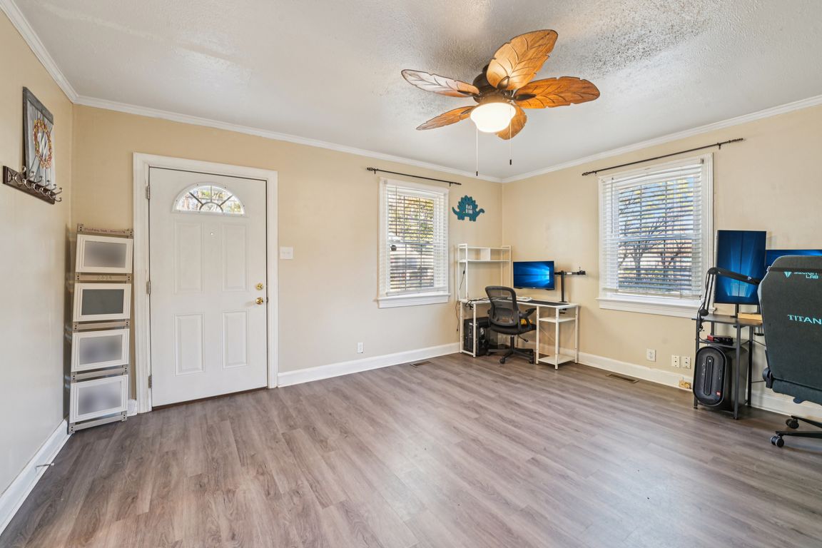 next background image