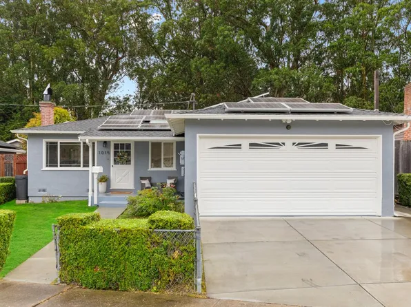 1015 Rio Vista Dr, Pacifica, CA 94044