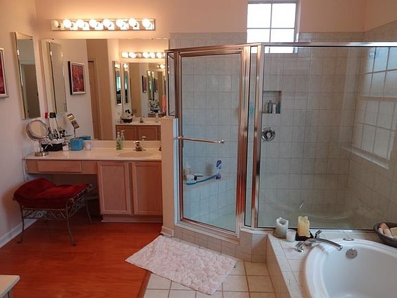 5th image of 6328 NE Sinkola Dr