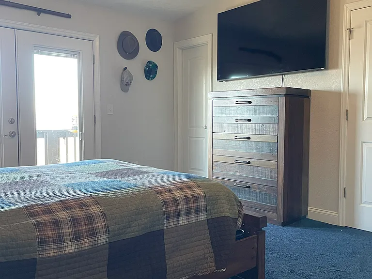 6830 Silver Creek Ln — Photo 13