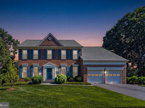 4909 Fox Creek Ct, Chantilly, VA 20151