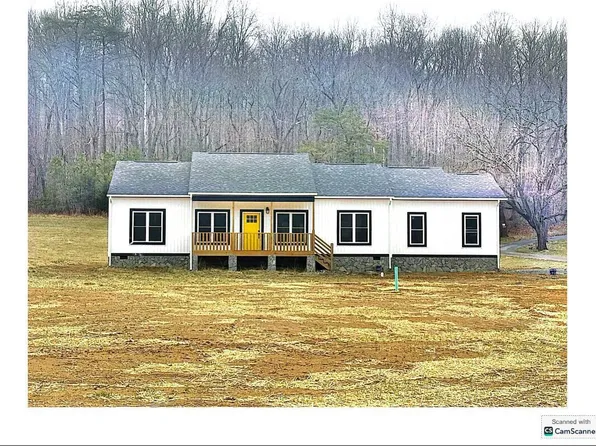3086 Haymakertown Rd, Troutville, VA 24175