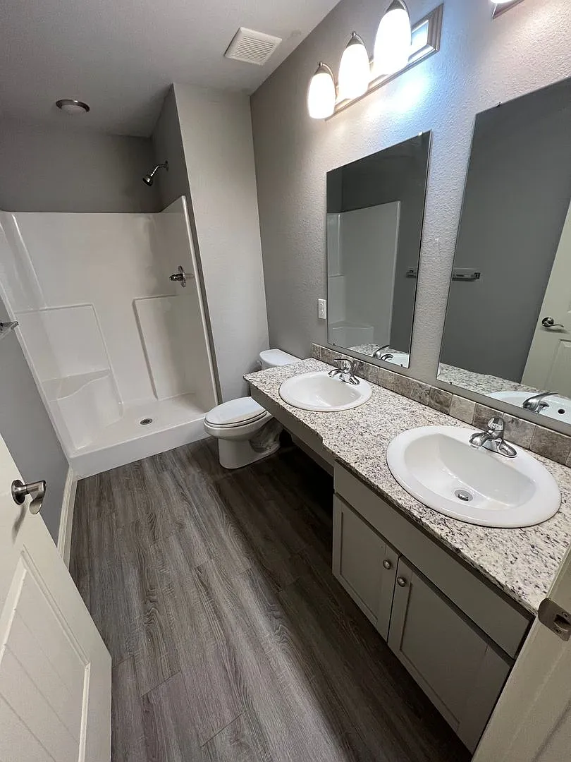 9009-9011 Sandra Way — Photo 1