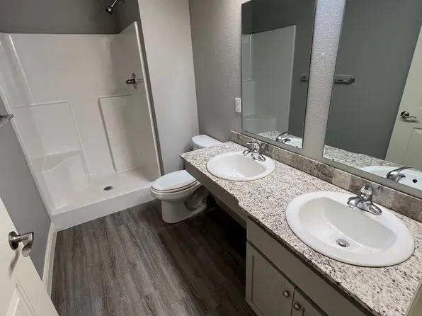 9009-9011 Sandra Way