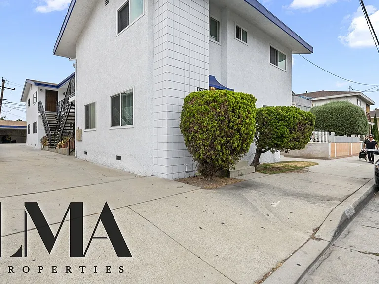 4317 W 120th St #E — Photo 17
