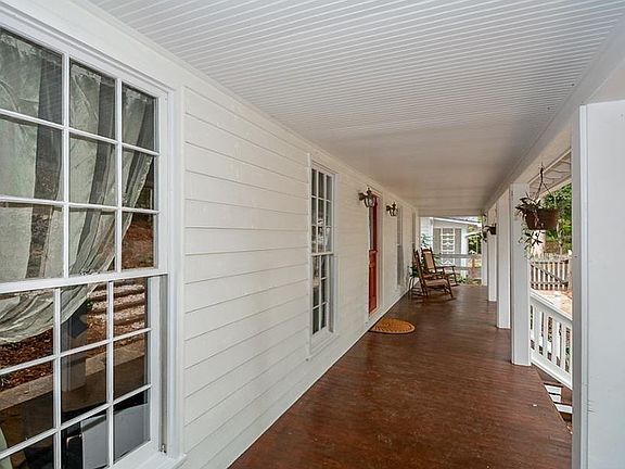 4th image of 3139 Custer Lake Dr NW
