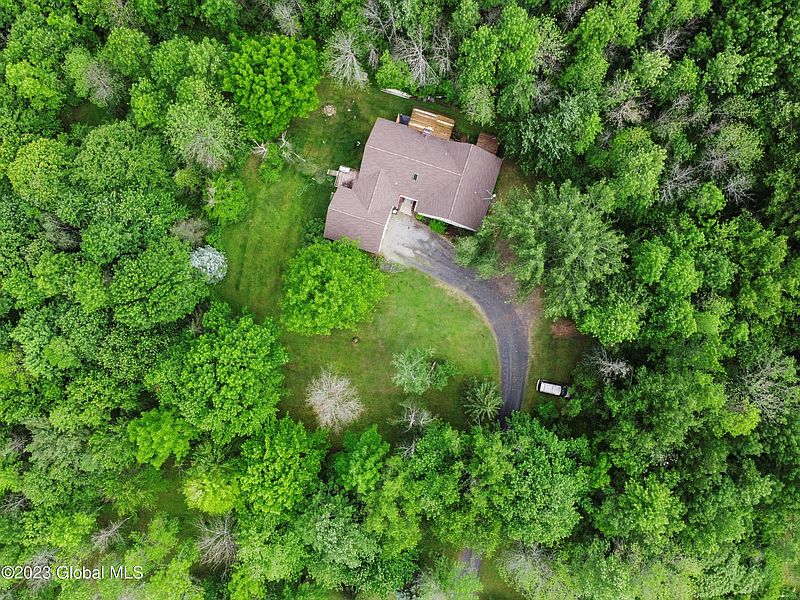 4th image of 14 Waite Road