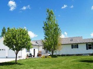 700 Paradise Valley Rd, Riverton, WY 82501