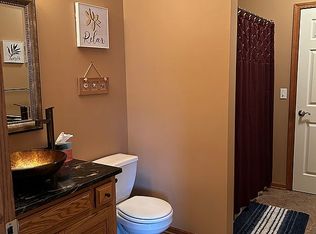 8071 Sandstone Dr, Northfield, OH 44067