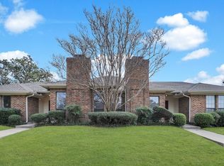 9518 Summerhill Ln, Dallas, TX 75238