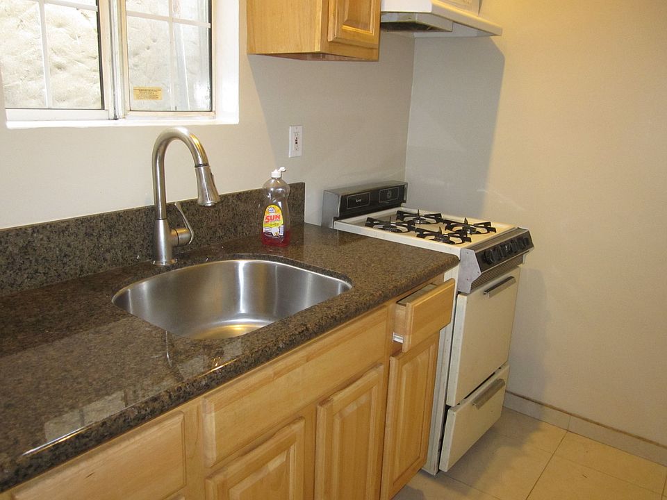 Back House Kitchen