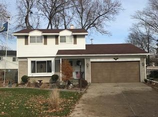 1302 Red Leaf Ln, East Lansing, MI 48823