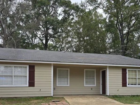 101B Los Palachios Ct, Clinton, MS 39056