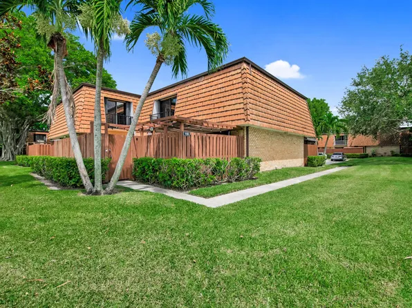 110 1st Lane, Greenacres, FL 33463