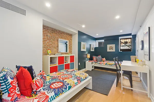 Sold by Corcoran | media 27