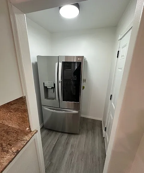 Refrigerator Included in unit