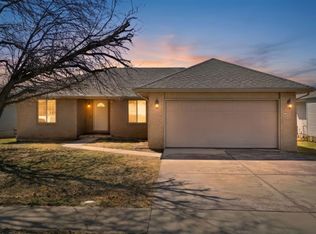 2420 W Rockwood Street, Springfield, MO 65807