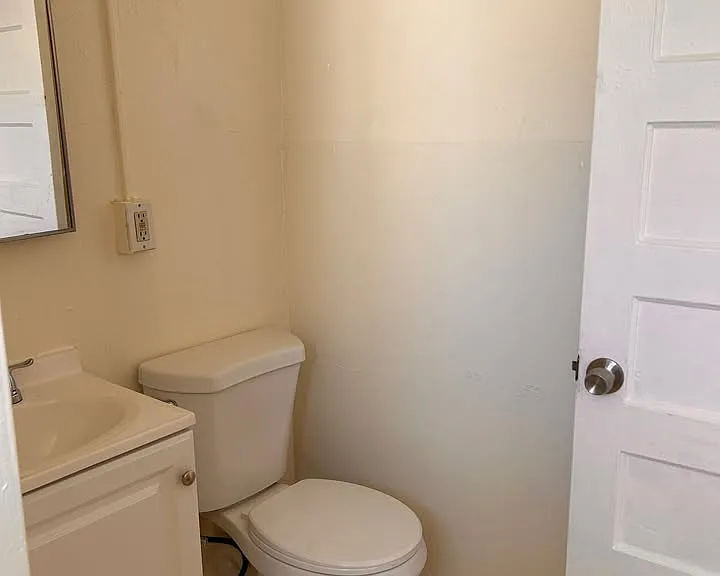 835 W Main St #C3 — Photo 6
